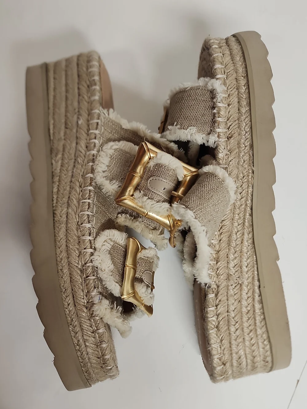 Mi.iM Woven Platform Slide Sandals with Gold Buckles - Beige Comfortable Sz 8.5